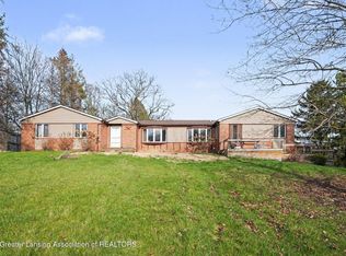 15020 Howlett Rd, Gregory, MI 48137