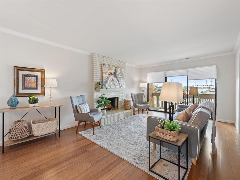 950 E Rue De La Banque St 315, Saint Louis, MO 63141 Zillow