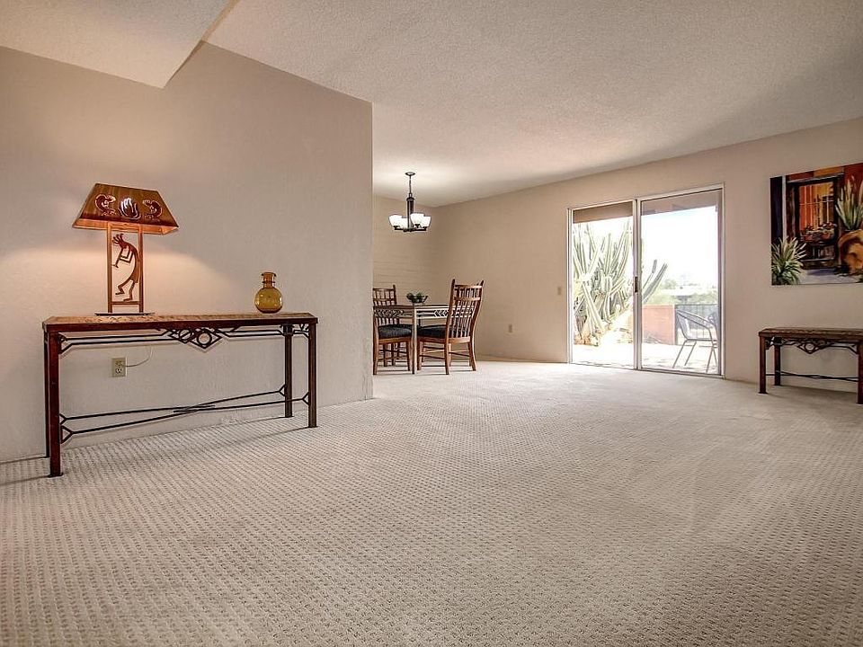 1st image of 472 N Calle De Las Profetas