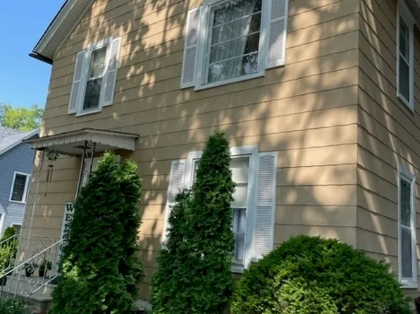 520 N Hebbard St, Joliet, IL 60432