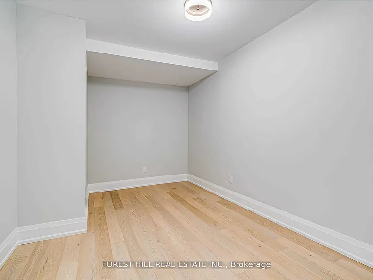 63 Argyle St #MAIN — Photo 8