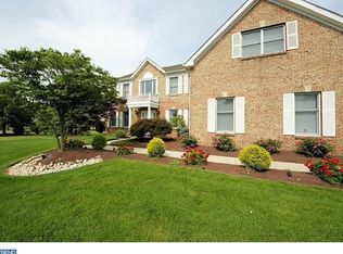 41 Pickering Dr, Robbinsville, NJ 08691