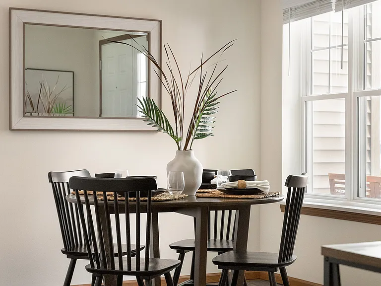 Manchester Oaks Dining Area