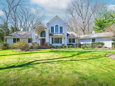 46 Round Tree Drive, Melville, NY, 11747