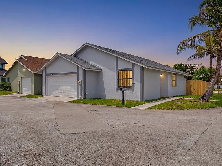 29617 SW 158th Ct — Photo 25