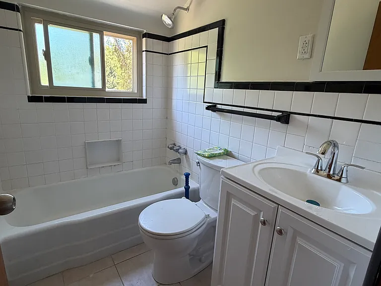1214 Lakemont Dr — Photo 8