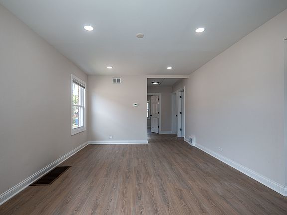 3rd image of 12915 S Parnell Ave