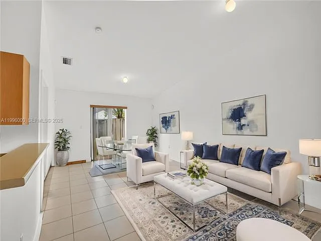 14613 SW 117th Ave — Photo 3