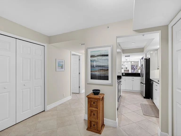 3000 N Ocean Dr — Photo 6