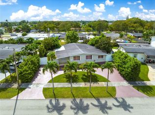 11020 SW 55th St, Miami, FL 33165