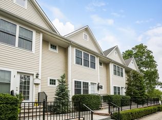 60 Lathers Park UNIT 2, New Rochelle, NY 10801