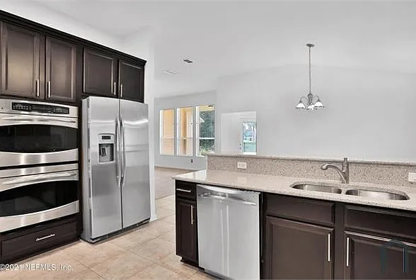 276 W Adelaide Dr — Photo 5