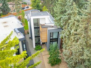 14027 91a Ave NW, Edmonton, AB T5R5A8