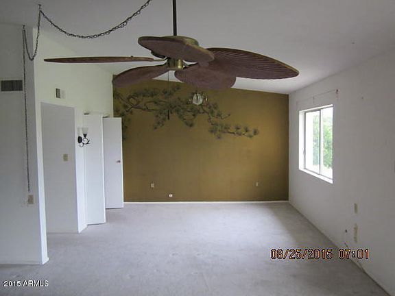 4th image of 10812 N Fairway Ct W