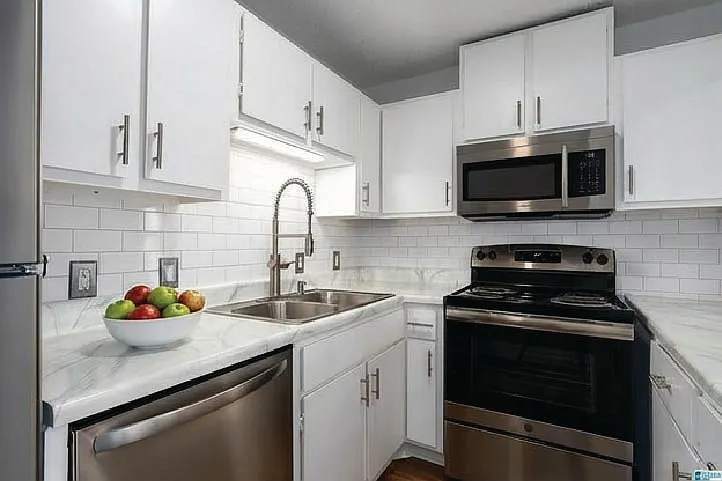 1333 31st St S #F — Photo 4