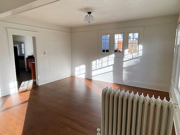 2nd image of 426 W Pueblo St