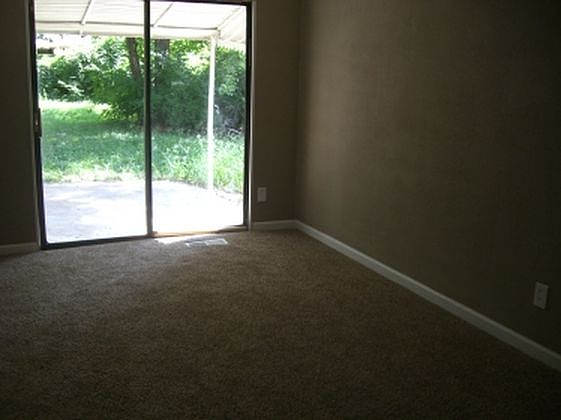 3rd image of 10332 Royal Dr