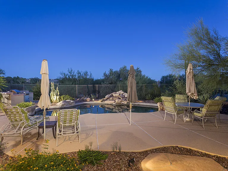 42203 N Caledonia Way — Photo 26