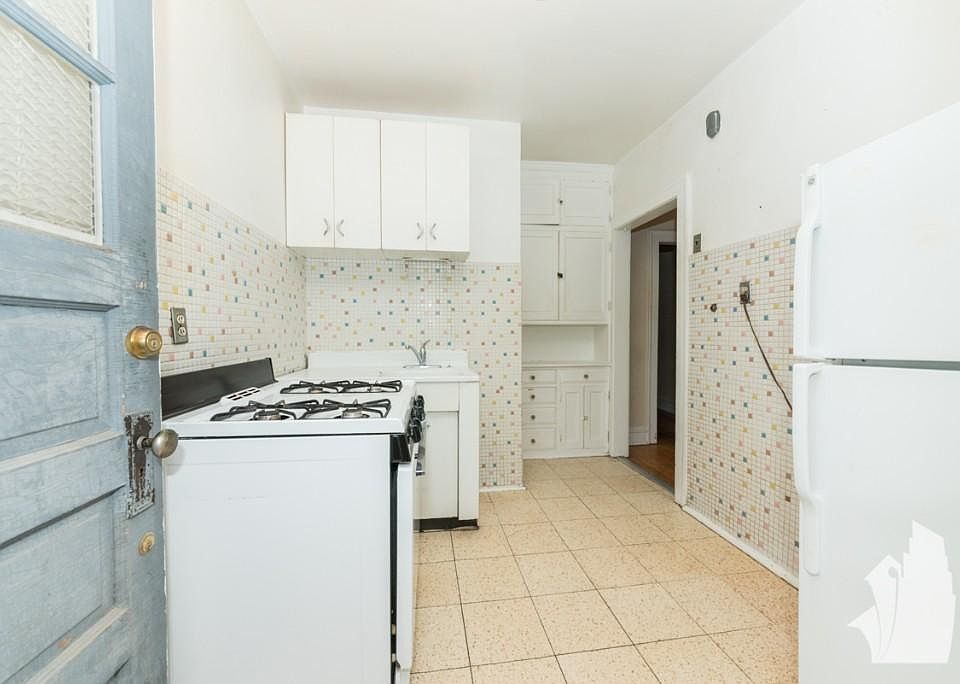 1st image of 3709 N Hoyne Ave #3709/1