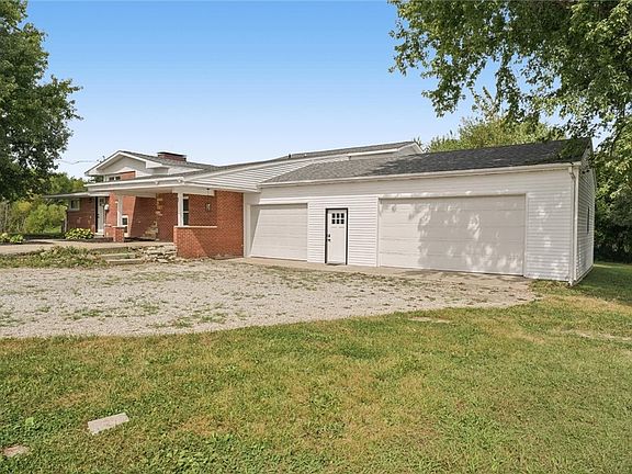 3rd image of 10371 E 1680 North Rd