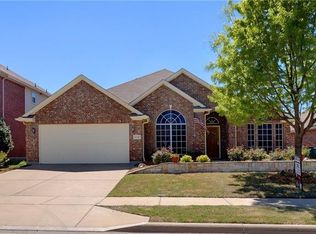 8741 Deepwood Ln, Fort Worth, TX 76123