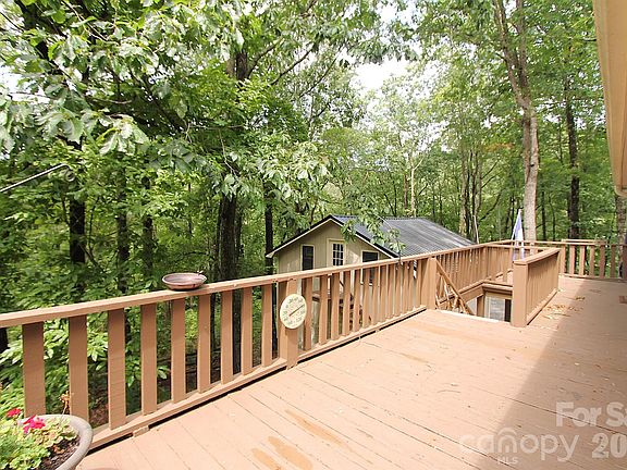 4th image of 86 Pine Ridge Rd