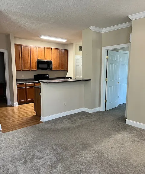 2672 Gardenia Ave #6 — Photo 5