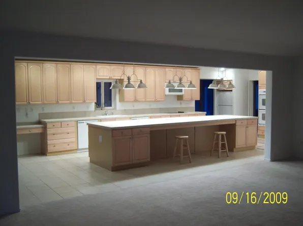985 E Possee Rd, Castle Rock, CO 80108