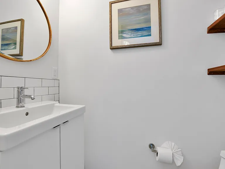 Pinetree Dr — Photo 14