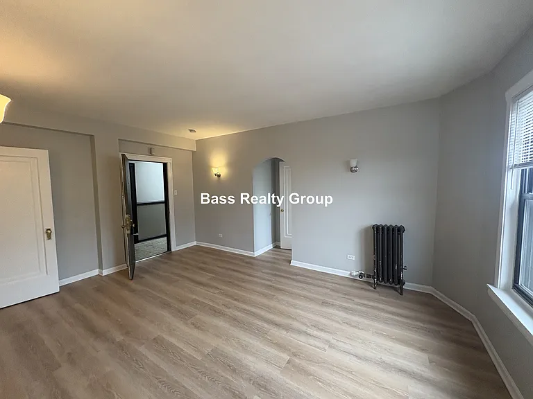 1719 W Estes Ave #304 — Photo 6