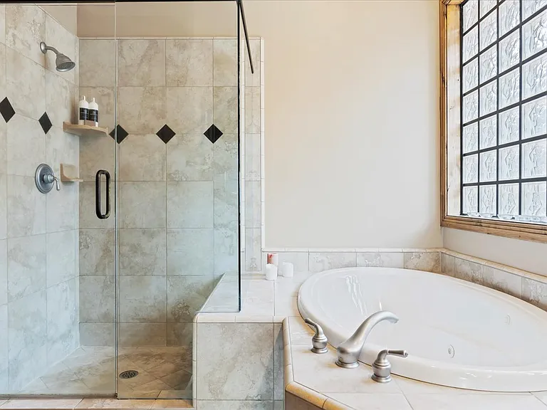 4378 Sunrise Dr — Photo 16