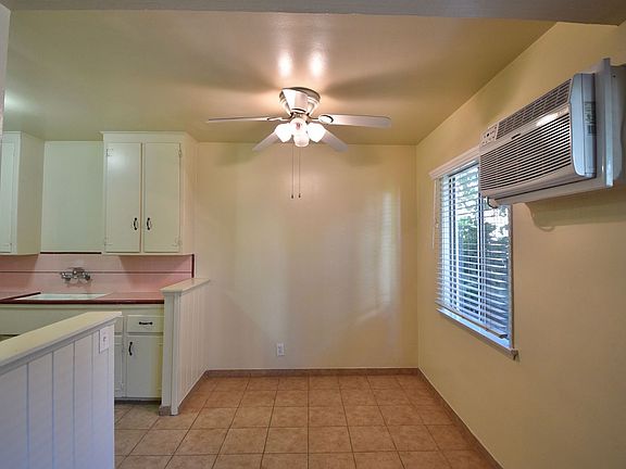 4th image of 10834 Bloomfield St #34-03