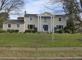 92 Old Post Rd, Freehold, NJ 07728