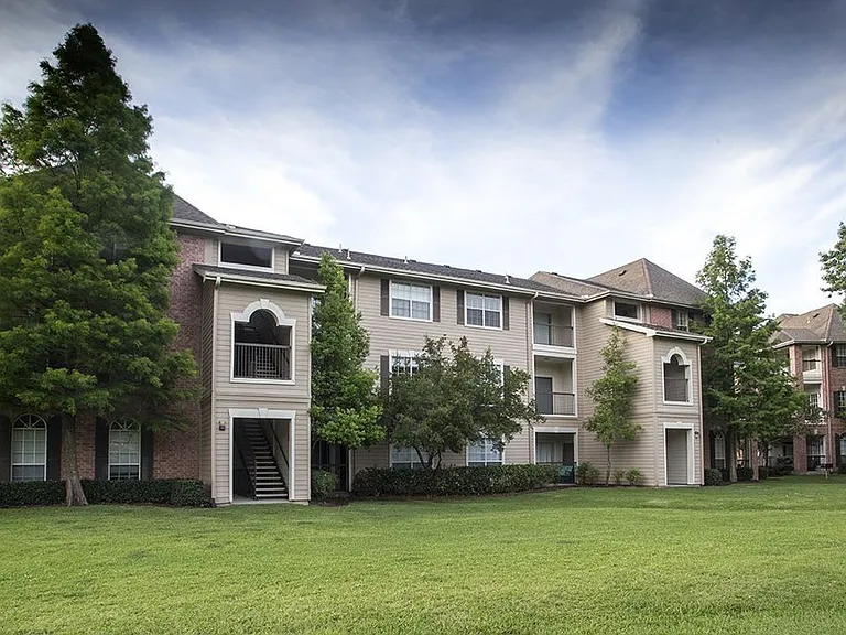 Lakeside Villas — Photo 14