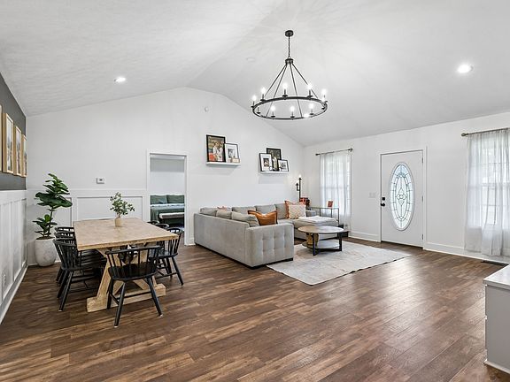 4th image of 4495 Angela Way