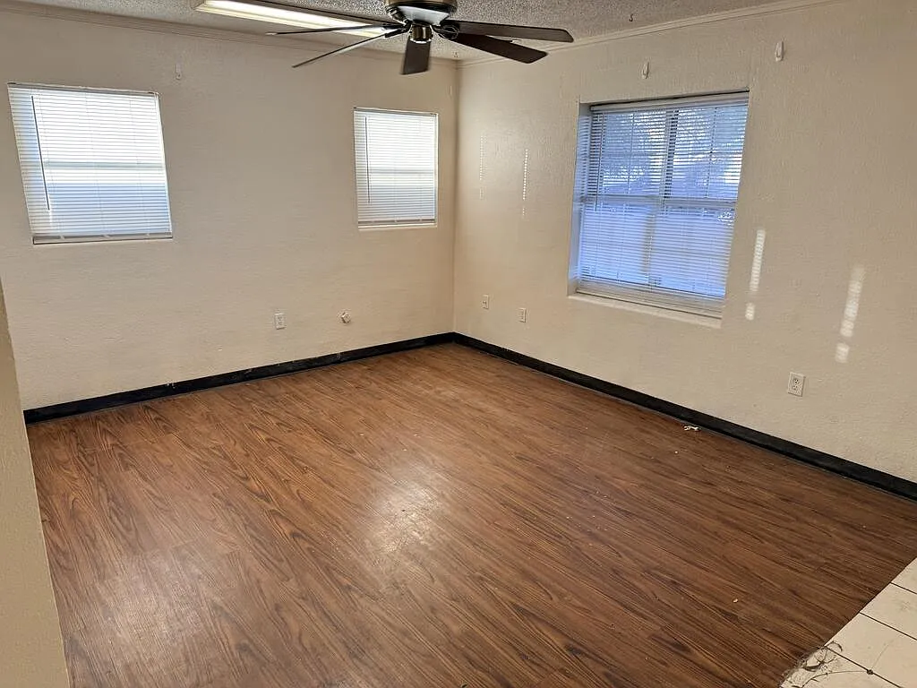 2 bed, 1.0 bath, 850 sqft, $1,200 — Photo 2
