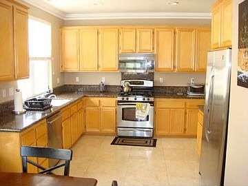 2nd image of 7822 Daisy Cir