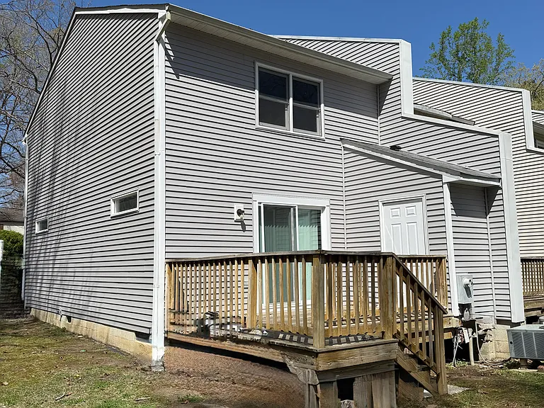 135 Raleigh St — Photo 2