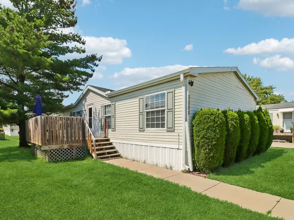 3008 SE Victory Dr, Grimes, IA 50111