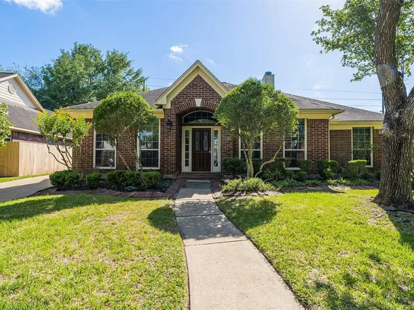 5114 Plantation Colony Dr, Sugar Land, TX 77478