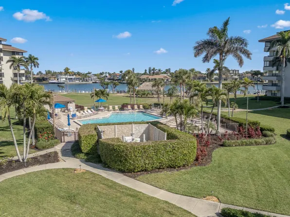 627 Seaview Ct APT N4, Marco Island, FL 34145