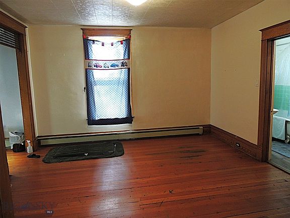 4th image of 313 W Quartz St