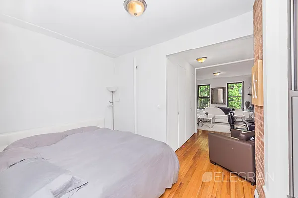 Rented by (Legacy) Elegran | media 10