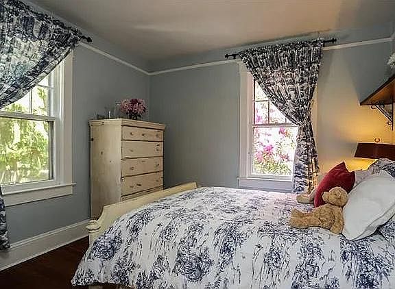5th image of 232 N Highland Ave