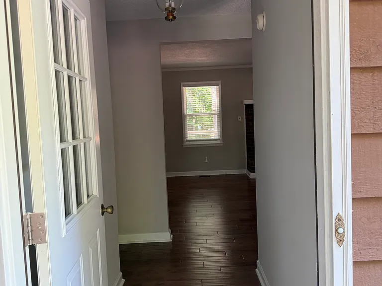 101 Angus Ct — Photo 8