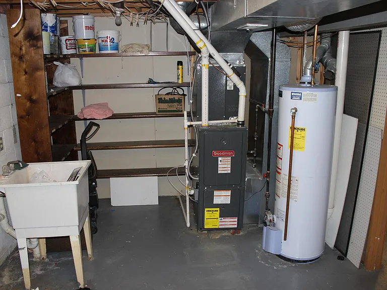 Storage space & utility tub