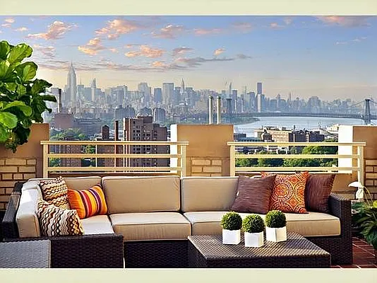 Sold by Stribling | media 5