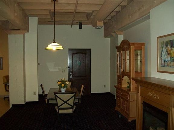 5th image of 325 S Lake Ave #1202