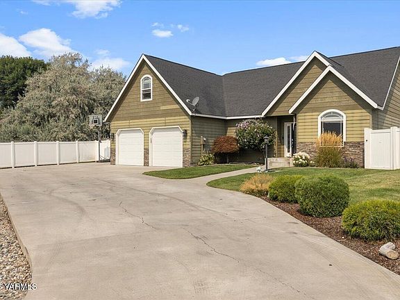 2nd image of 504 Virginia Ct