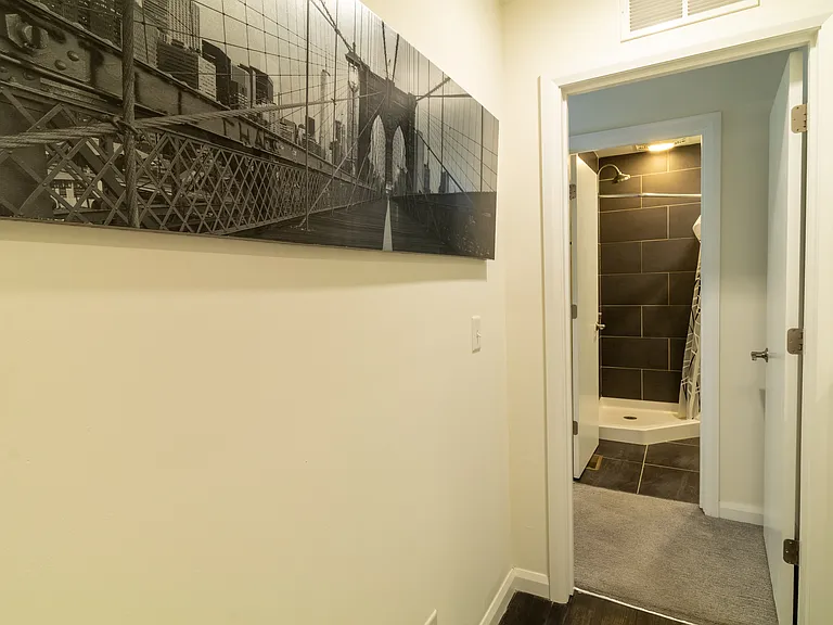 The King Apartments — Photo 76